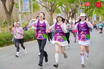 九游-上海樱花节女子10公里精英赛燃动春日，智利西梅桃李领跑健康生活